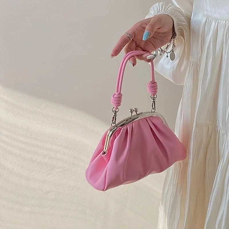 Pink White Cloud Small Handbags 2023 Ladies Daily Shopping Bags Chains Shoulder Bag Crossbody Prom Party Purses Clutch for Women Y250730