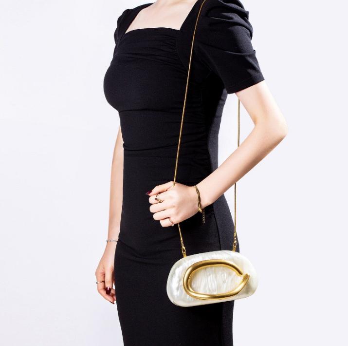 Ladies bag designer bag European and American new single shoulder diagonal cross bag shaped shell acrylic bag fashionable wedding handbag