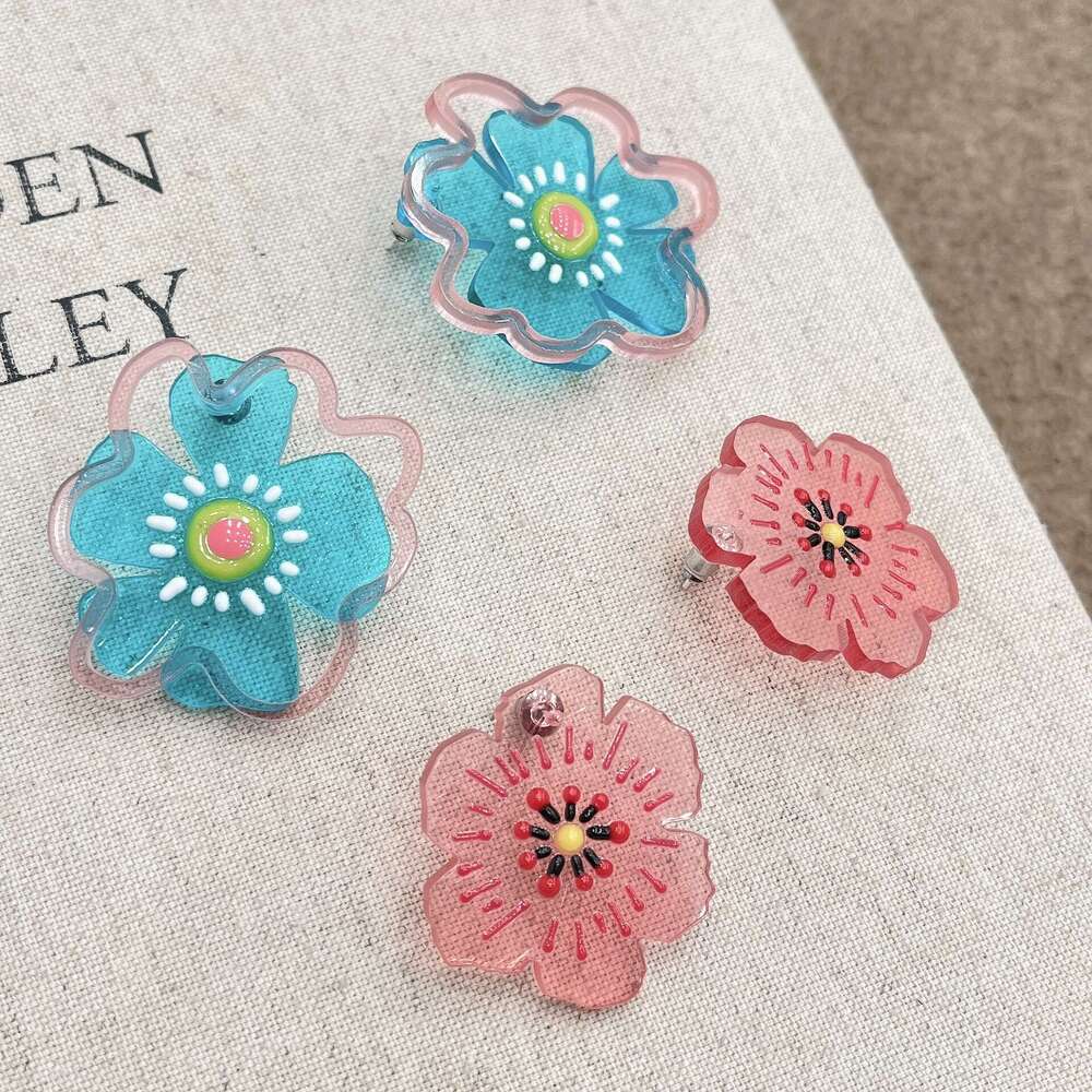 Childlike Graffiti Style Acrylic Cartoon Hand-painted Flower Sky Blue Pink Two-tone 2025 Spring New Earrings 183