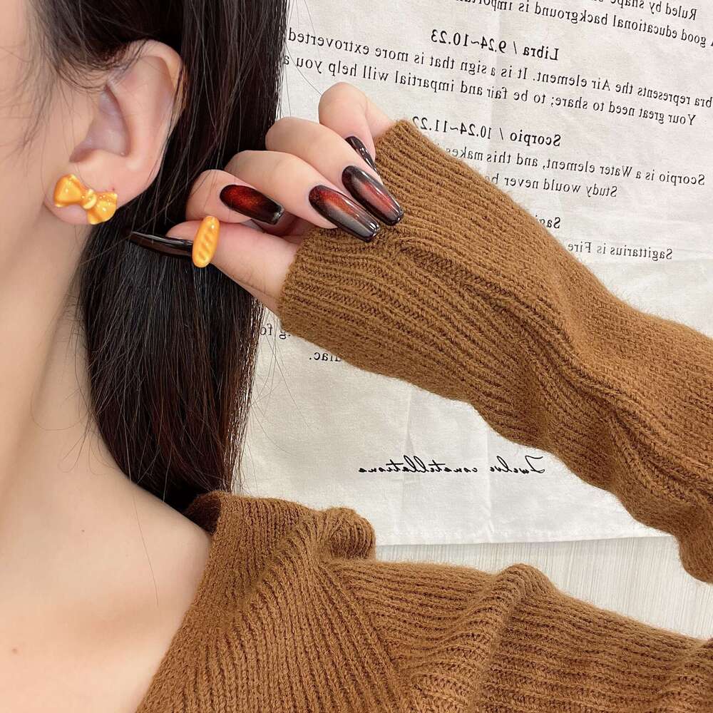 Autumn Winter Melad Cartoon Playful Bread Set for Women, Unique Design, Petite and Exquisite Earrings 210