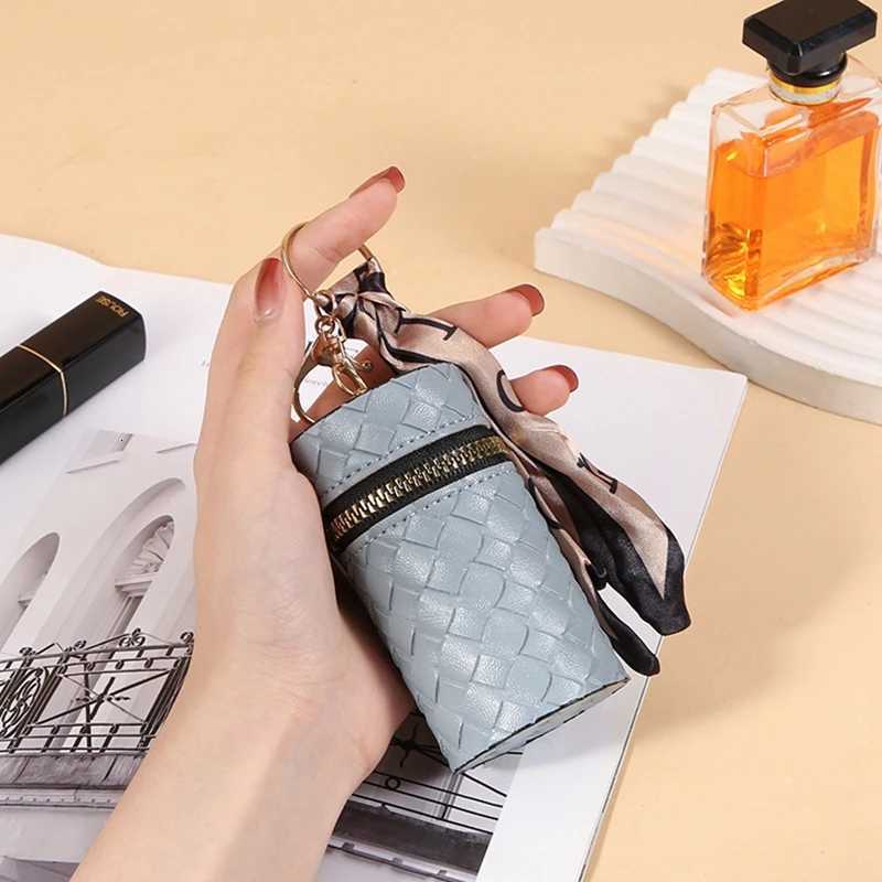 Womens Leather Oval Lipstick Bag Keychains Charm Ribbon Coin Purse Pendant Keyrings for Girls Cute Key Chain Vintage Decoration Y250731