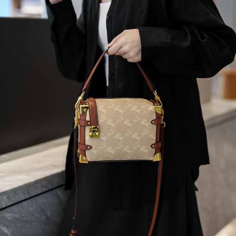 Senior sense bag women's new style ladies all match temperament box bag fashion shoulder crossbody bag