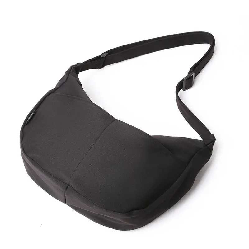 MOYYI Light Weight Minimalism Hobo Crossbody Bag Men Women Fashion Thin Banana Crescent Shoulder Bag Nylon Cross Body iPad Bag Y250730