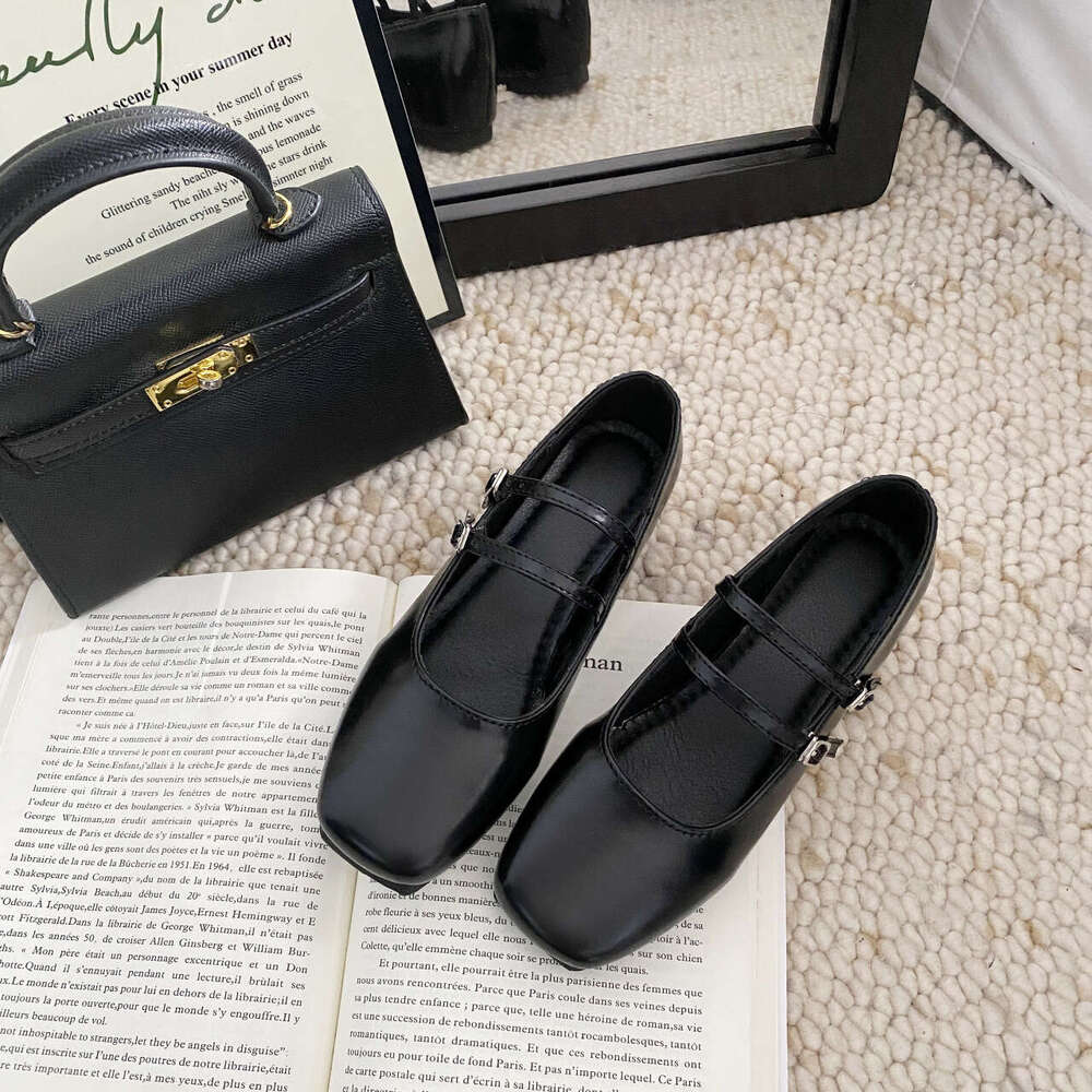 French Style designer shoes Petite Height Increasing 5cm Mary Jane for Women 2025 Spring and Autumn New Evening Breeze Silver Leather Shoes