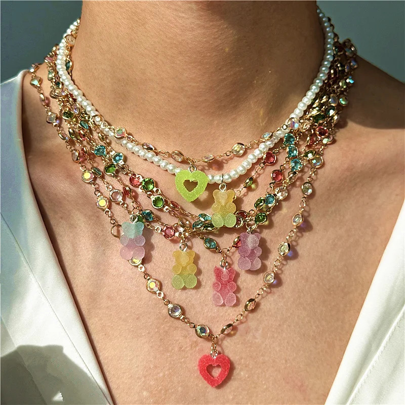 HangZhi Cute Colorful Heart Bear Resin Candy Necklace Fashion Personality Charms Summer Jewelry for Women in 250729