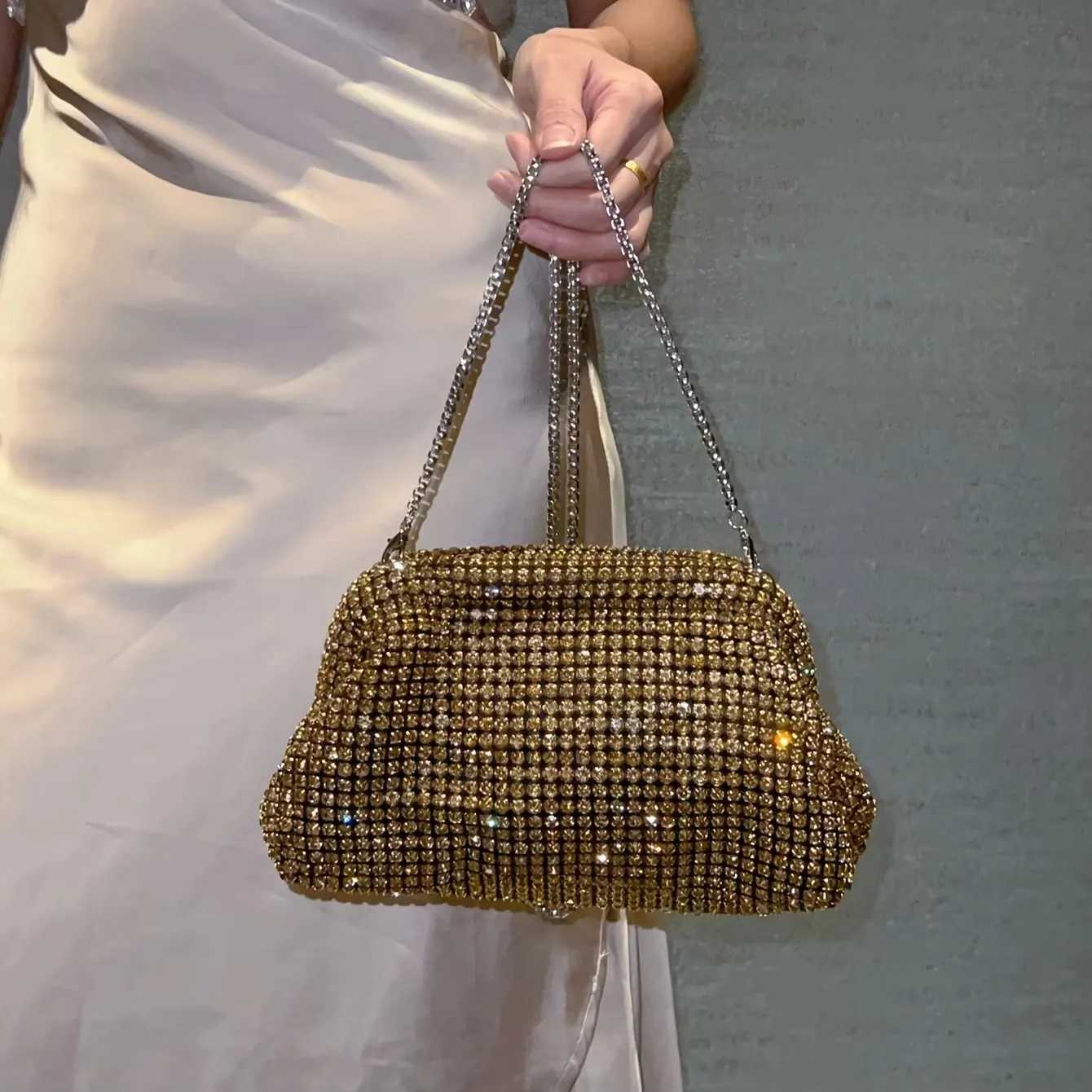 Glitter Cloud Bag Womens Handbag Crystal Shiny Rhinestones Diamond Evening Bag Wedding Party Clutch Purse Shoulder Bags Y2508091