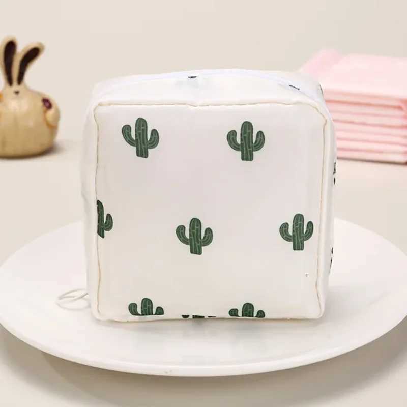 Women Sanitary Napkin Tampon Storage Bag Portable Waterproof Organizer Pouch Cartoon Pattern Sanitary Napkin Bag G250729