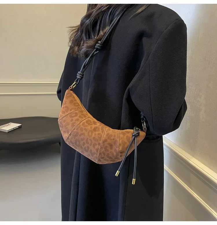 Vintage Half Moon Shoulder Bags for Women Fashion Faux Suede Ladies Underarm Bag New Soft Clutch Female Handbags Small Purse Y250730