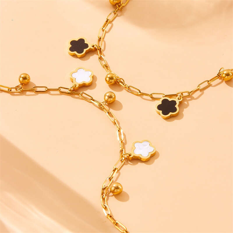 Fashion Simple Black and White Shell Flower Pendant Chain Stainless Steel Gold-Plated Bracelet