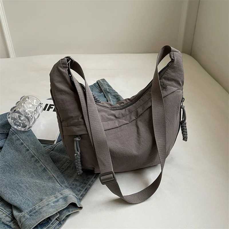 Leisure Unisex Crossbody Bags Summer New Sports Style Shoulder Hobos Bag Solid Color Large Capacity Messenger Bag Y250730