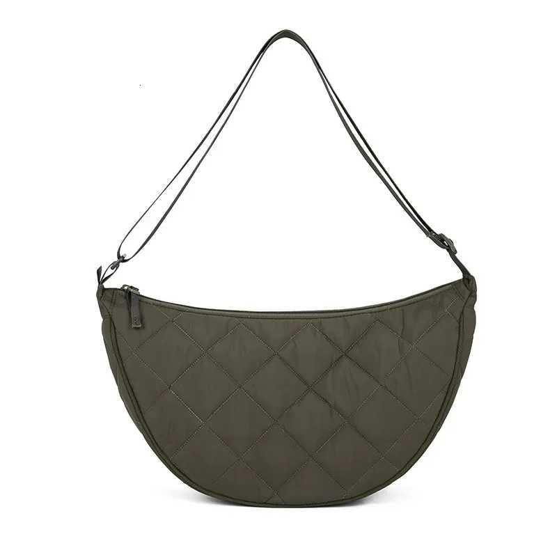 Quilted Plaid Womens Hobos Shoulder Bags Travel Shopping Ladies Crossbody Bag Large Capacity Nylon Female Handbags Purse Y250730
