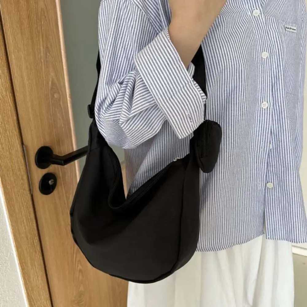 Korean Style Lightweight Shoulder Bag Cream Color Solid Color Canvas Bag with Coin Purse Messenger Bag Large Capacity Y250730