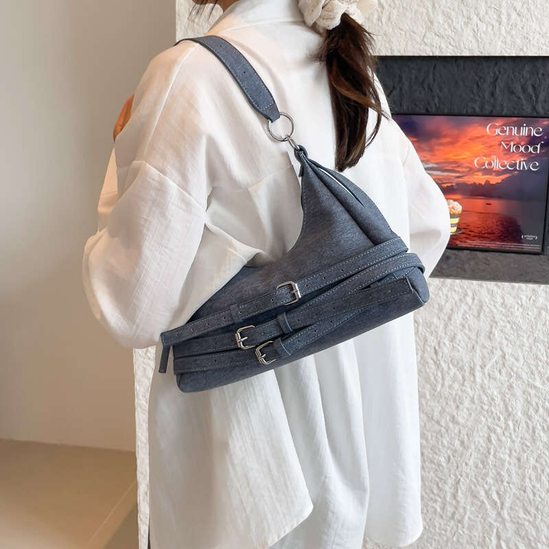 Light blue denim single shoulder crossbody bag with fashionable buckle strap design, versatile handbag, casual women's bag for daily outings