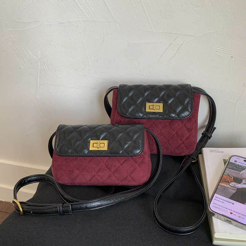 Lingge color blocked single shoulder crossbody bag with imitation leather velvet and PU leather sense flip cover bag, fashionable and versatile daily 