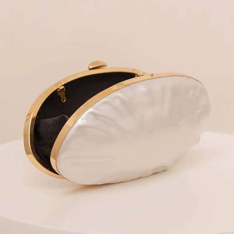 Shell Clutch Bag Acrylic Pearl White Frame Purse Women Wedding Wallet Female Evening Party Cute Ivory Lady Pro Handbag