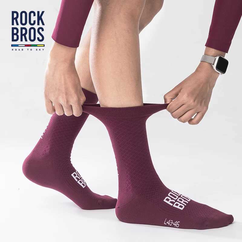 ROCKBROS Cycling Socks Soothing Sport Socks Shock Absorbing Bike Socks Breathable Fabric High Elastic Outdoor Socks A pair Z250731