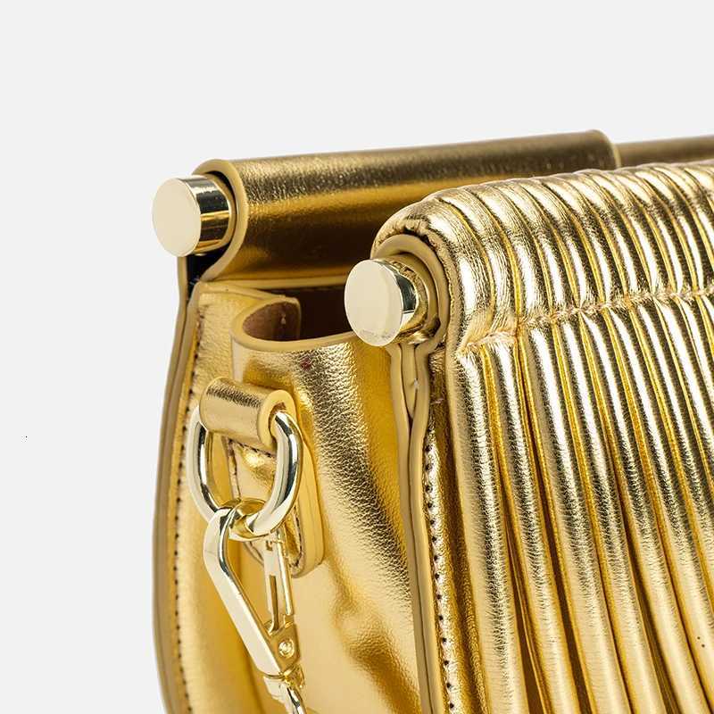 2025 New Gold Luxury Designer Brand Handwoven Noodle Bags Half Round Pulled Hobo Silver Evening Clutch Chic Handbags for Women G250801