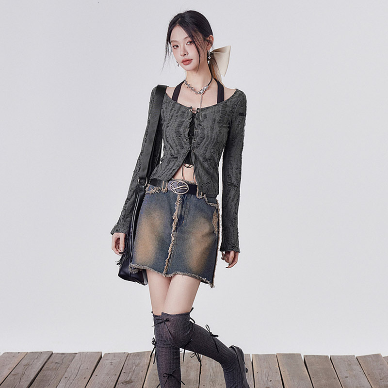 2025 European and American wasteland style fake two-piece camisole tie long sleeved T-shirt spicy girl top women's clothing new designer T-shirt