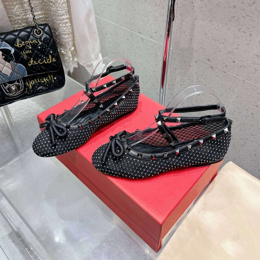Women Size35-41 Mesh Crystal Ballet Flats Rivet Butterfly Knot Round Toe Buckle Strap Designer Shoes Zapatillas De Mujer 2ad