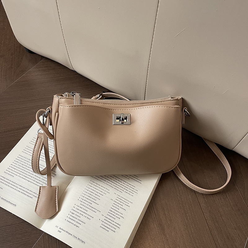 2025 New Niche Lazy Style Underarm High-end Soft Leather Women's Commuter Single Shoulder Crossbody Baguette Bag ddmymoon