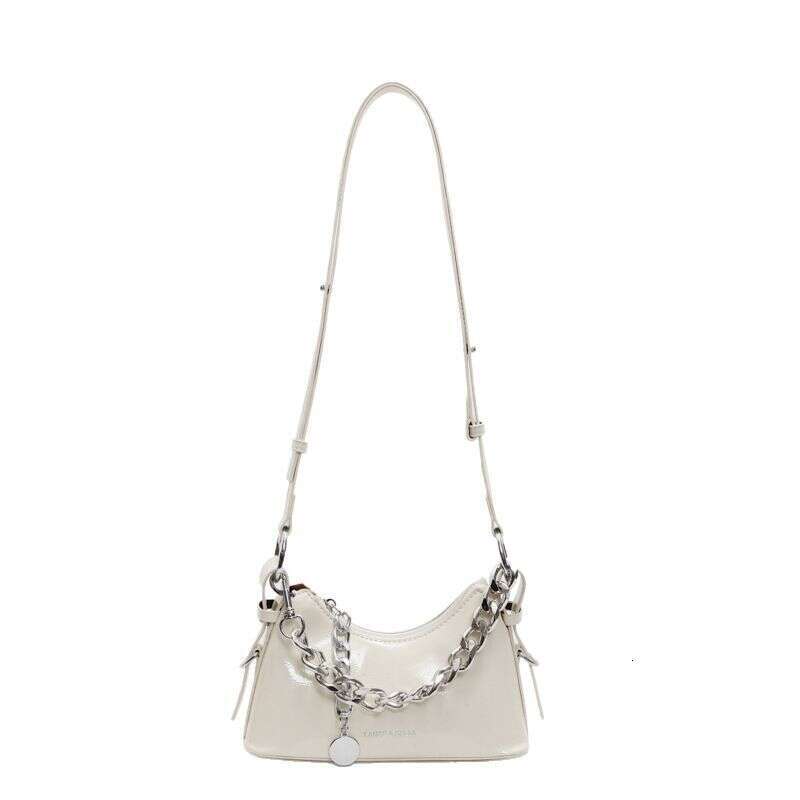 Black patent leather chain crescent bag, fashionable single shoulder crossbody handbag, versatile daily street fashion women's bag