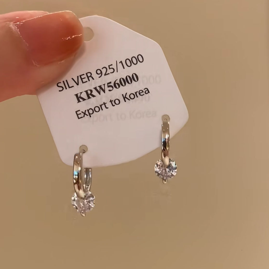 Free Shipping Designer Luxury Jewelry High-end Women's Round Earrings Fashionable Texture Smooth Metal Ring Earrings Niche Ear Hook