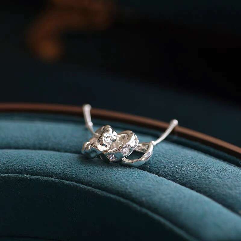 French Style Geometric Multi-Circle Necklace for Women, Light Niche Simple Classic Three-Ring Collarbone Chain Jewelry