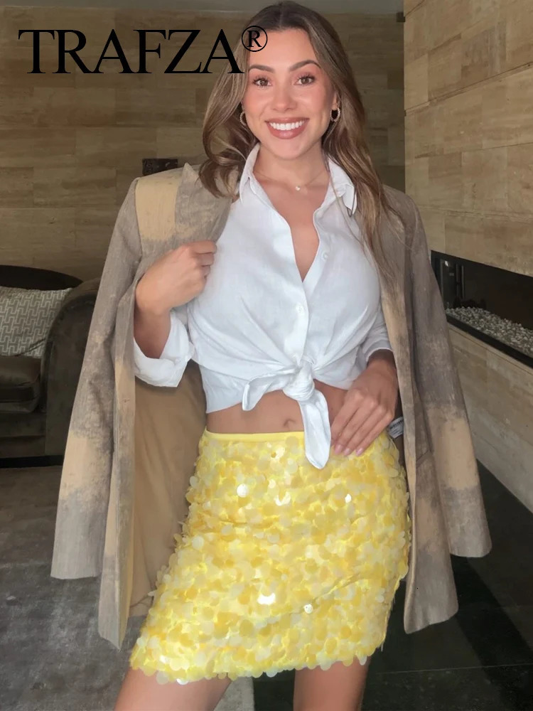 TRAFZA Elegant Women Solid Sequined Slim Mini Skirt Sparkling Party Style Female Sexy High Waist Short ALine 250730