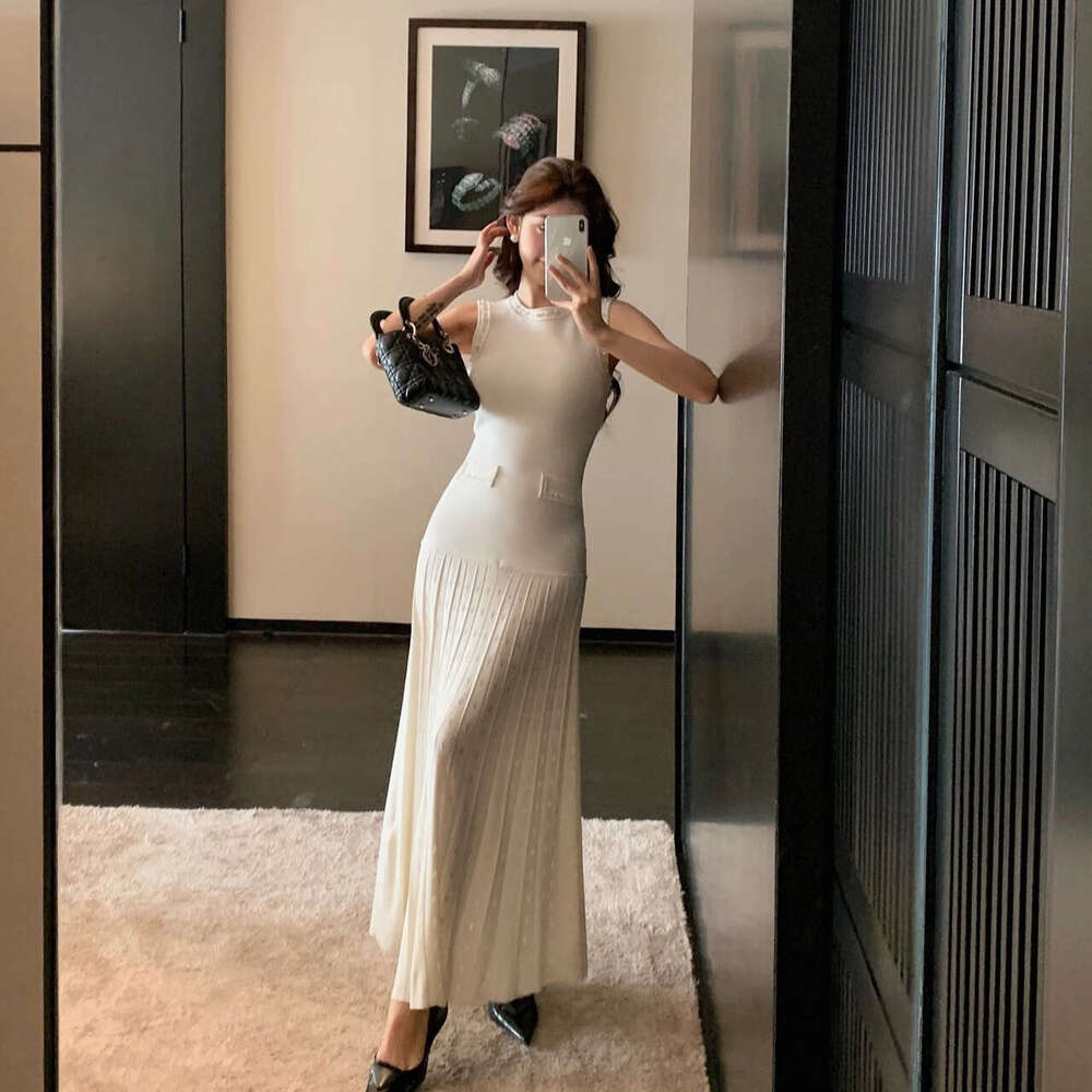 2025 Spring Summer Elegant Socialite Pearl Decorated Round Neck Sleeveless Knitted Slim Long Dress