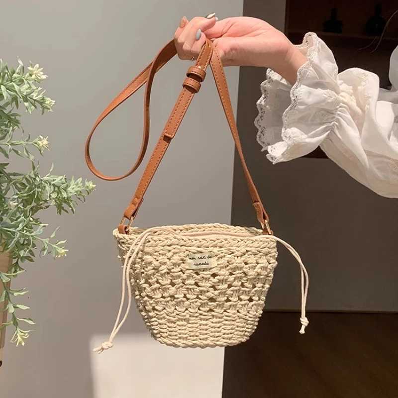 Summer Vacation Womens Straw Woven Shoulder Bags Casual Beach Ladies Small Bucket Handbags Female Drawstring Crossbody Bag Y250730