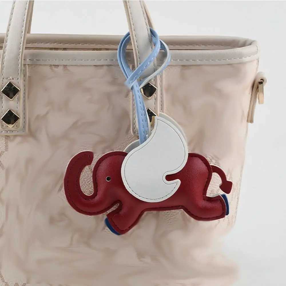 Multi-color Flying Wings Elephant Keychain Cartoon Animal PU Leather Hanger Fashion Car Keyring Accessories Bag Pendant y250731