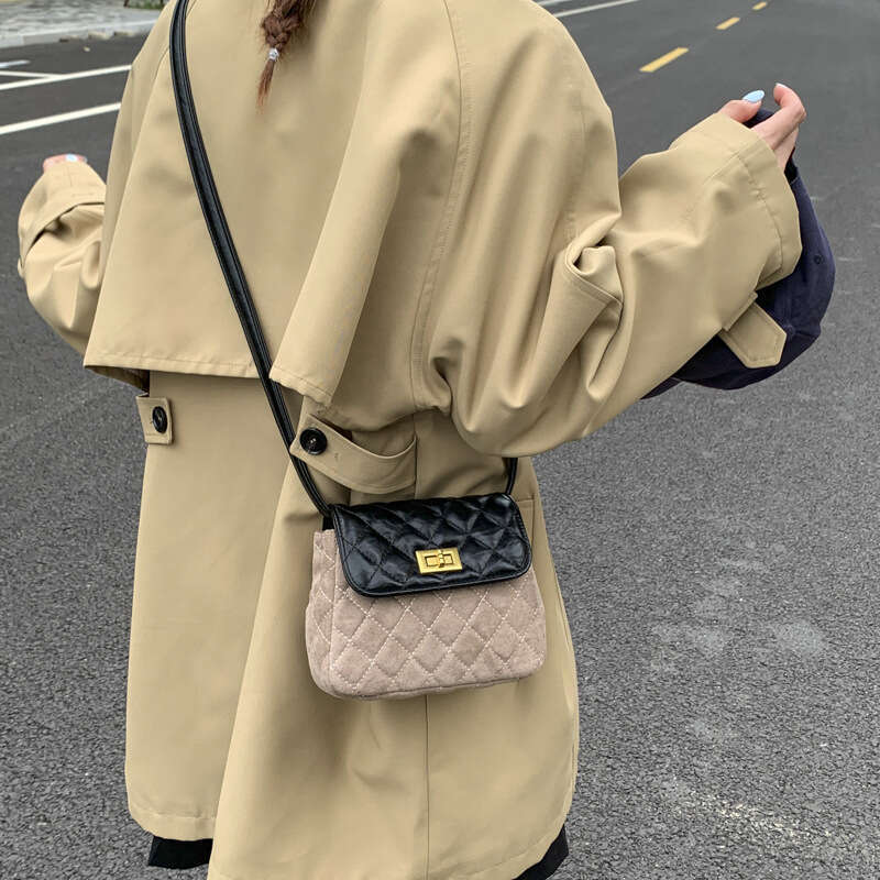 Lingge color blocked single shoulder crossbody bag with imitation leather velvet and PU leather sense flip cover bag, fashionable and versatile daily 