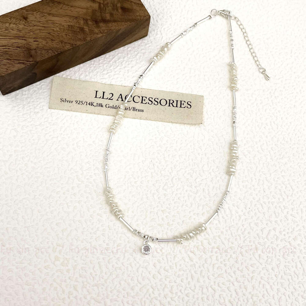 Girlish Irregular Pearl Fragment Sier Necklace for Women, Light Niche Design, Elegant Simple High-end Clavicle Chain 9a5