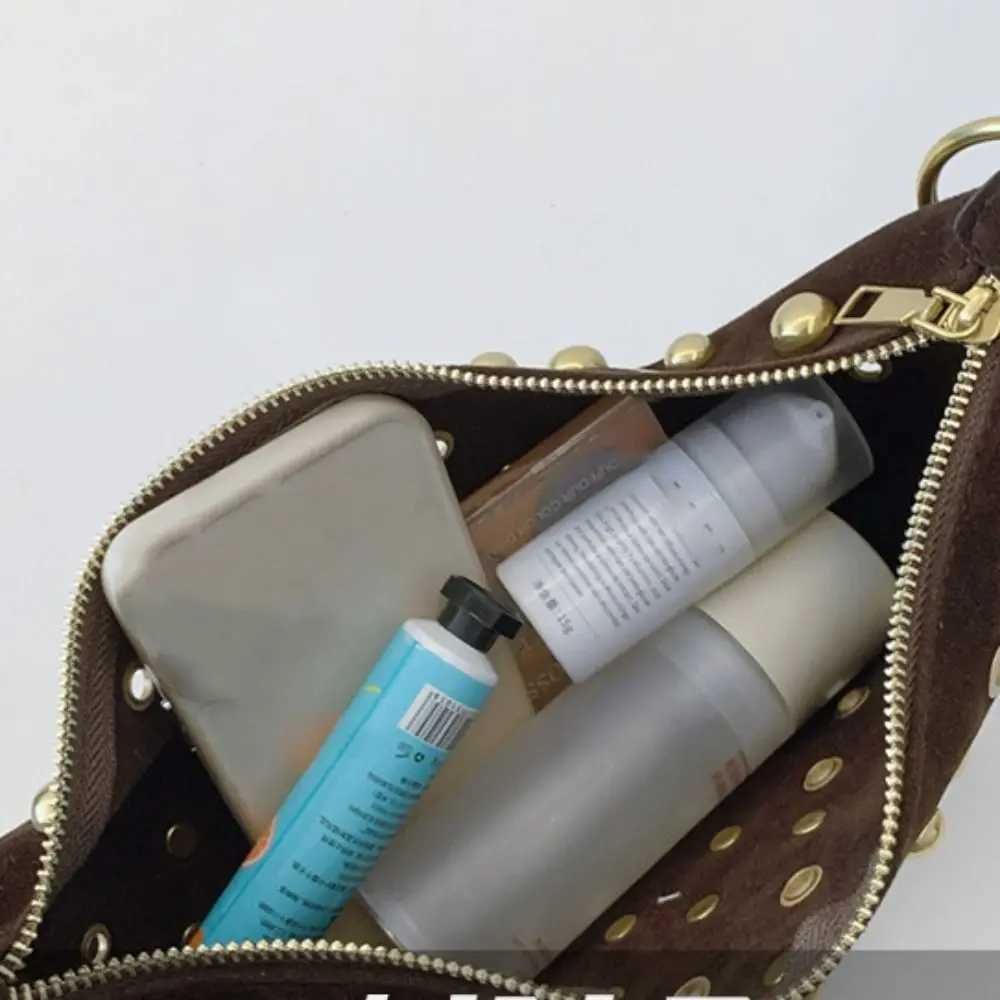 Trendy Metal Stud Crossbody Bag Hollow Spicy Y2k Shoulder Bag Sweet Cool Korean Style Underarm Bag Y250730
