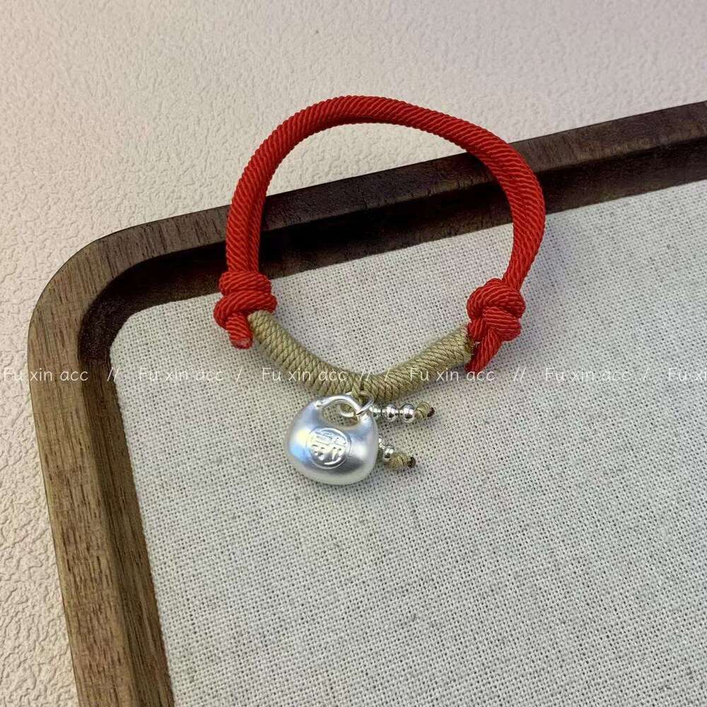 Light Niche New Chinese Braided Rope Little Fat Fu Pendant Bracelet Versatile Exquisite Layered Wristband Sweet American Style Hand Jewelry d67