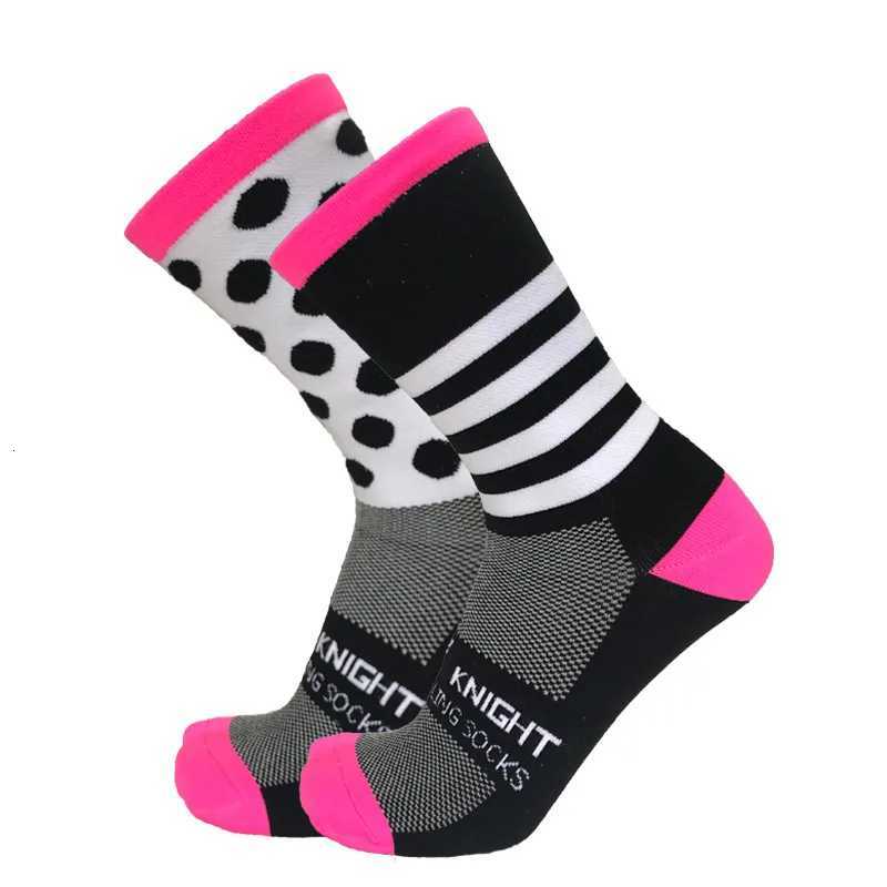 New Stripe Dot Cycling Socks Top Quality Professional Brand Sport Breathable Bicycle Sock Outdoor Racing Running Socks Z250731