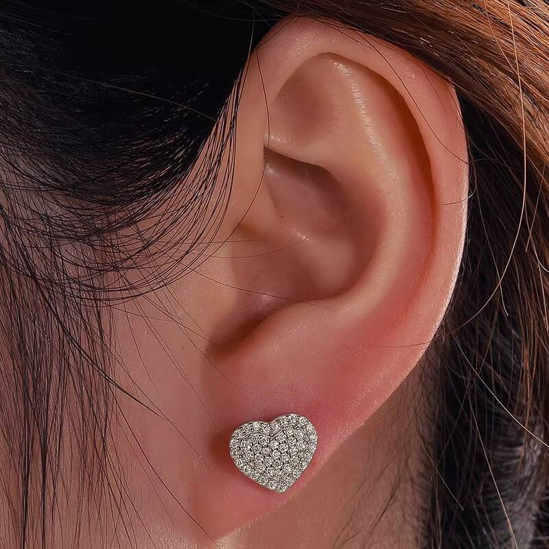 Factory Wholesale Moissanite Jewelry Round Brilliant Cut 925 Sterling Silver Heart Shape Stud Earrings Valentines Day Gift
