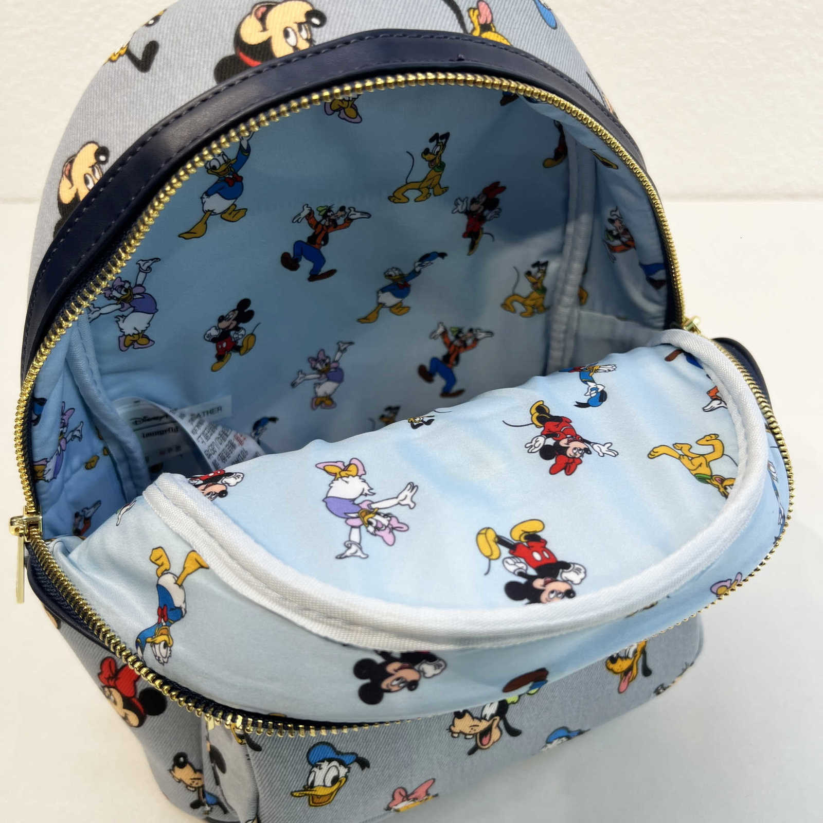 Disney Miniature Character-Themed Rucksack Fun-Inspired Unisex Mickey Mouse Padded Laptop Case Ideal For Travelling H251119