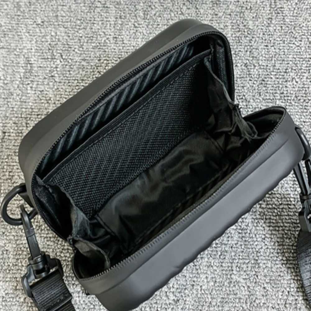 Unisex Trendy Diagonal Striped Shoulder Bag Simple Lightweight Box Bag Soft Pu Leather Pressed Shells MenS Messenger Bag Y250730