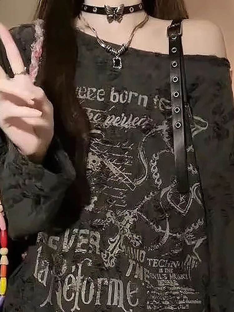 Vintage Y2K Oversize Off Shoulder T-shirt with Print Women Hole Hip Hop Long Sleeve Baggy Basic T-shirt Pullovers Ladies Tops 250725