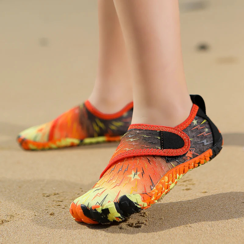 Colorful Kids Aqua Shoes Beach Five Fingers Barefoot Water Shoes Swimming Seaside Upstream Wading Children Sneakers Summer 250725