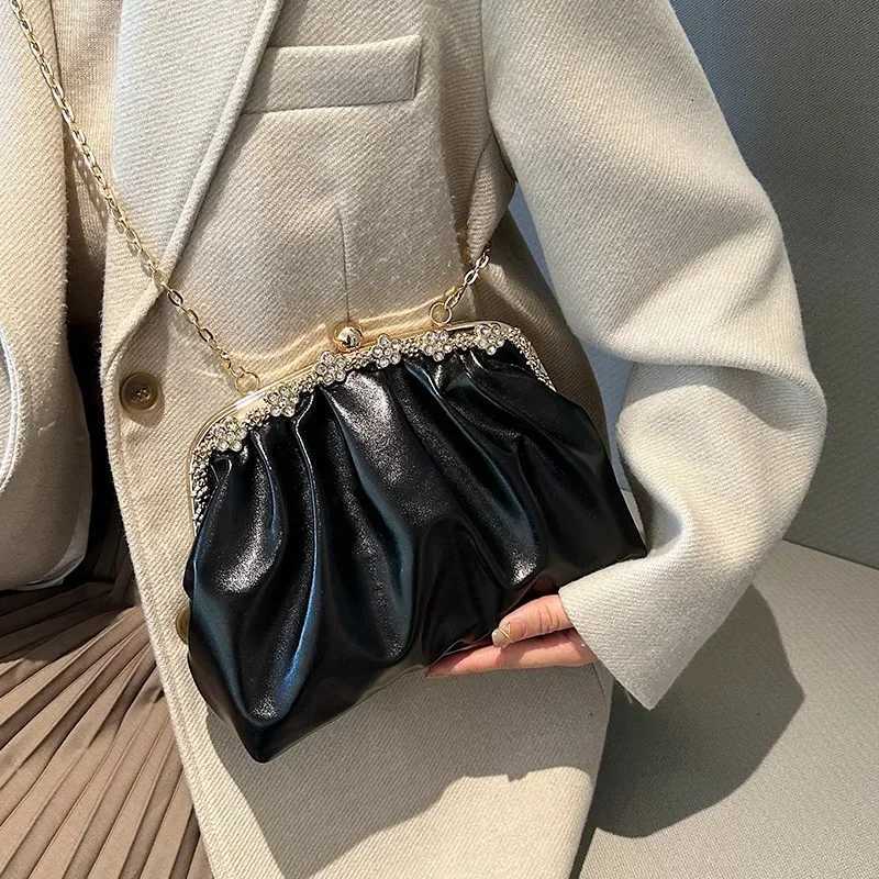 Glitter Laser Womens Leather Cloud Bag 2022 Chain Crossbody Bag Womens Bag Pleated Dumpling Handbag Party CluTCh Y250730