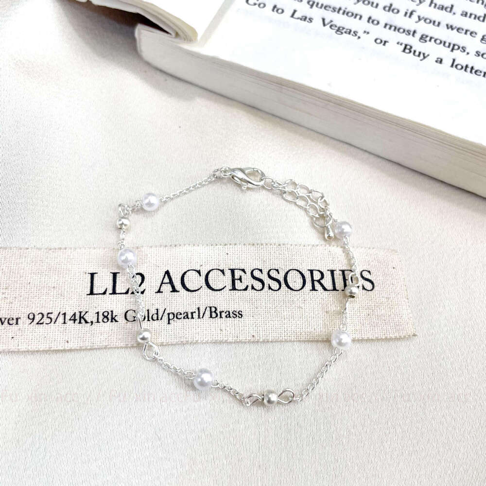 Small Flower Bracelet for Women, Light , Niche Design, Exquisite, Personalized, Sweet, Cute, Fashionable, Adjustable Jewelry c91