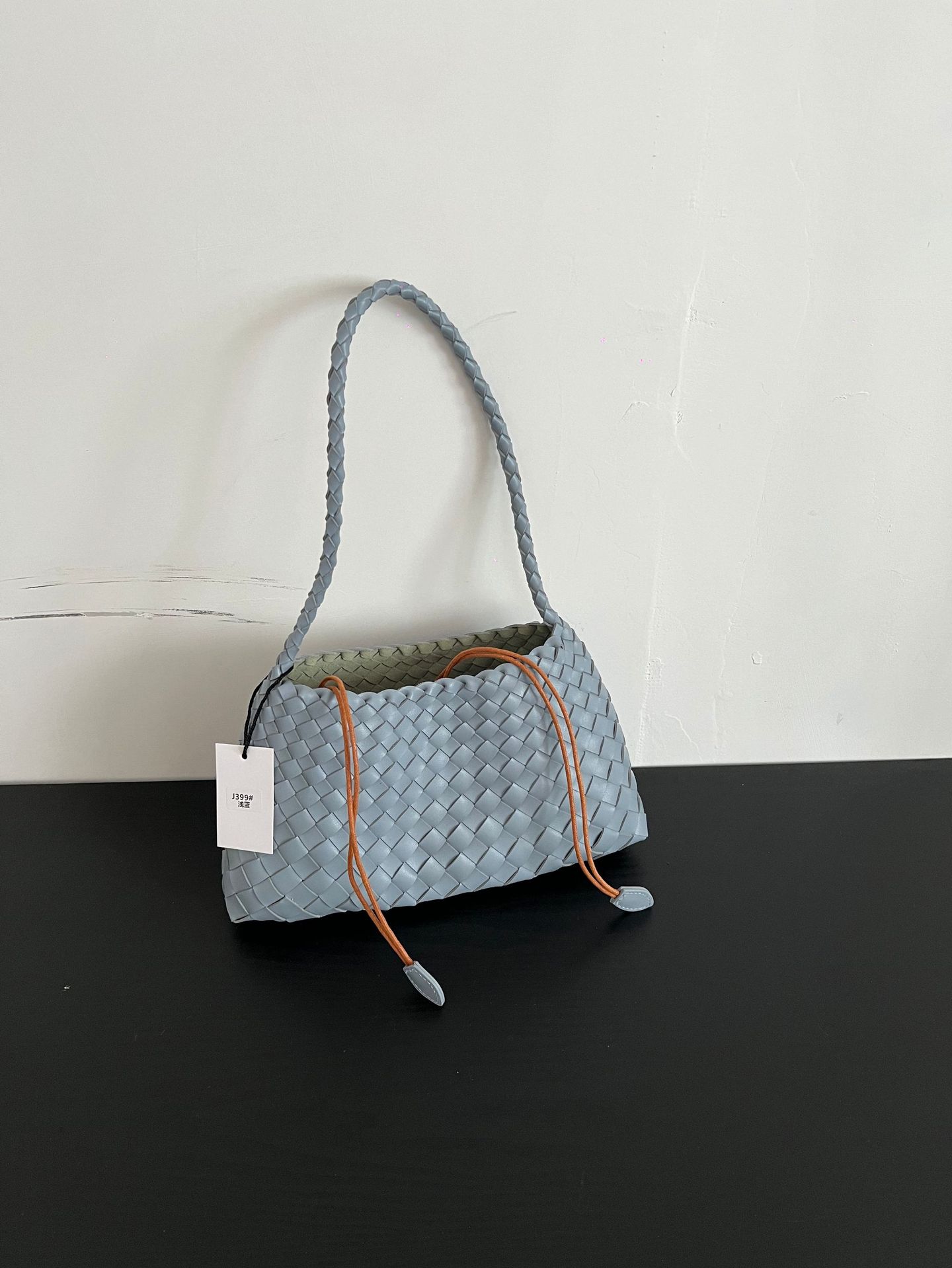 Handmade woven leather armpit bag 2025 high-end and versatile retro handbag single shoulder mother and child bag