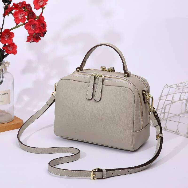 Genuine Leather cowhide Women's Handbag New Style Crossbody Bag Shoulder Design small square bag For commuting