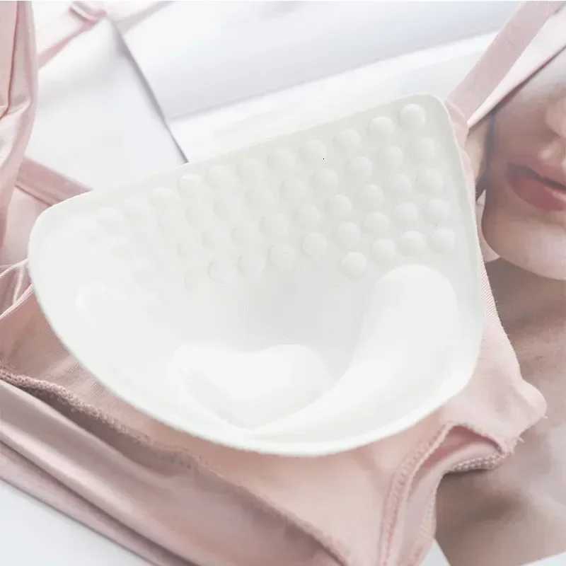 Summer Women Underwear Wirefree Satin Bra Full Cap Bras for Women Hollow Padded Bra Top Lingerie Underwear Z250730