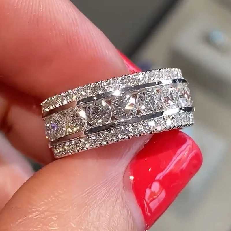 8 Full Paved Sparkling Cubic Zirconia New Women Rings for Wedding Engagement Silver Color Luxury Trendy Female Jewelry 2023 y250730