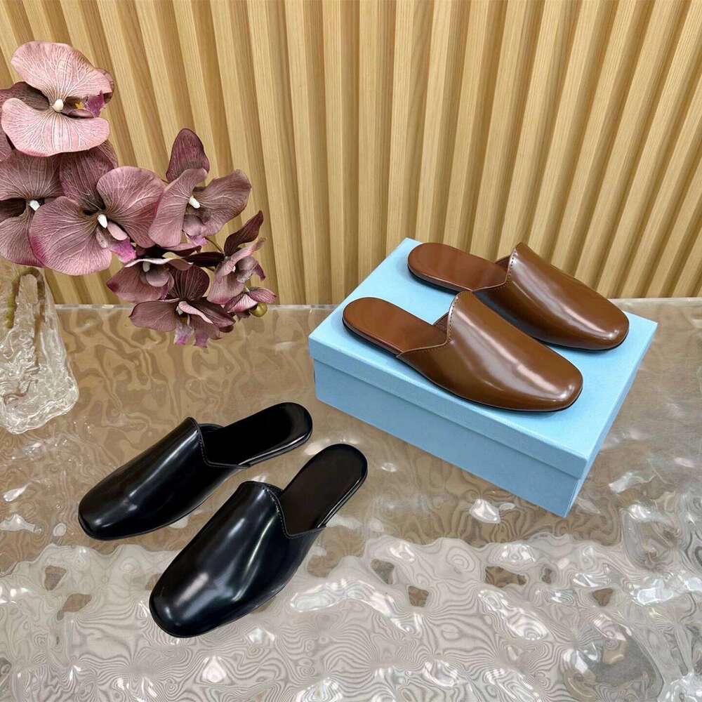 Women Size35-41 Genuine Leather Slippers Round Toes Mules Leisure Flats Solid Colors Designer Shoes Zapatillas De Mujer 790