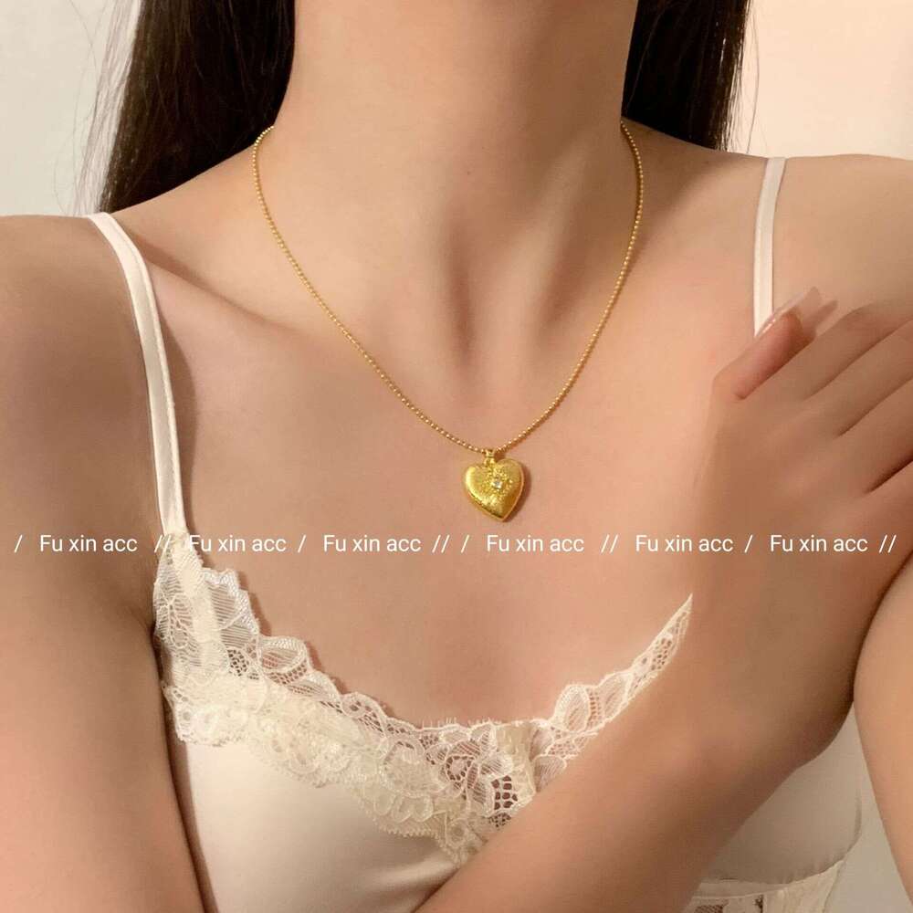 Heart Pendant Vintage Noble Multi-layer Elegant Versatile Collarbone Chain Double-layer Stacking Light Women's Necklace c2a