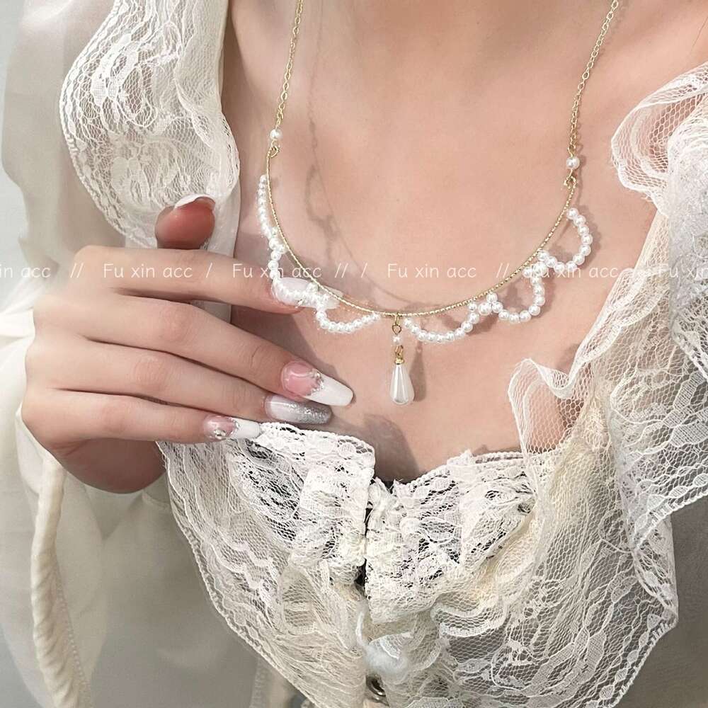 Lucy's Lace Pearl Water Drop Necklace French Light Versatile Collarbone Niche Fashion High-end Sweater Chain a06